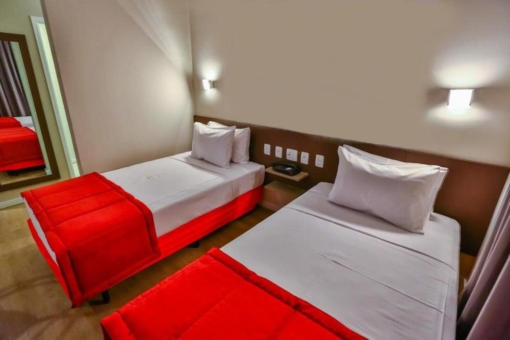 Summit Suítes Hotel Pindamonhangaba Bagian luar foto
